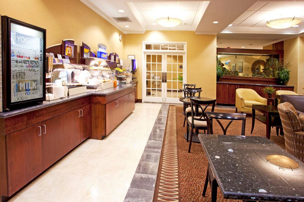 Holiday Inn Express & Suites Columbus At Northlake By Ihg Экстерьер фото