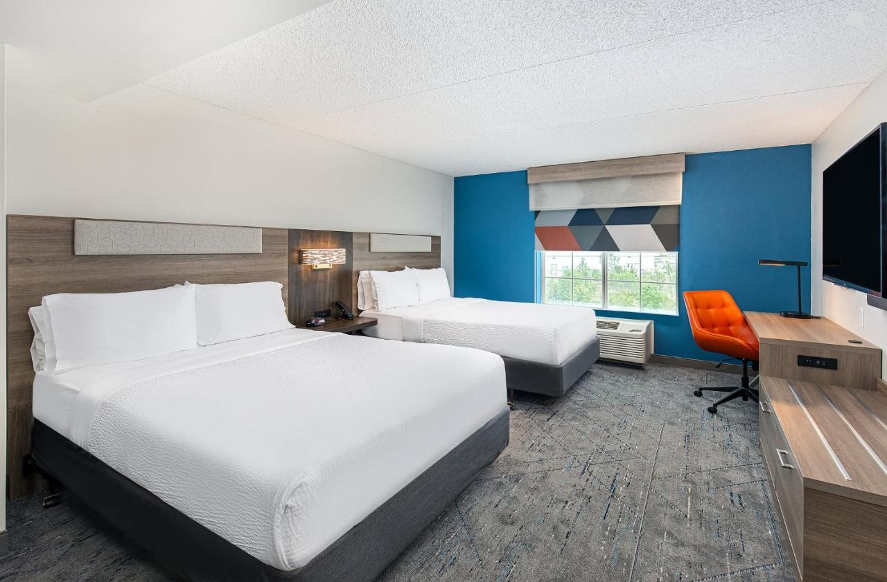 Holiday Inn Express & Suites Columbus At Northlake By Ihg Экстерьер фото