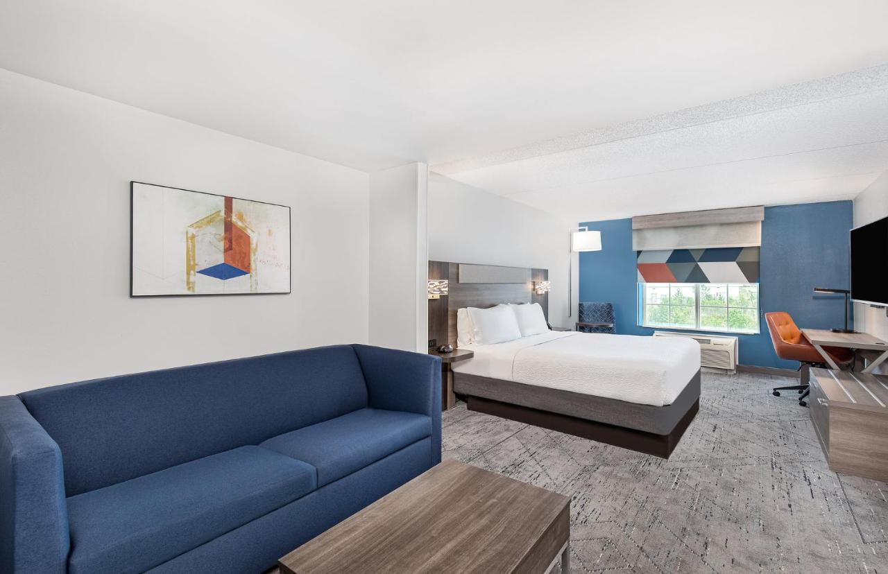 Holiday Inn Express & Suites Columbus At Northlake By Ihg Экстерьер фото