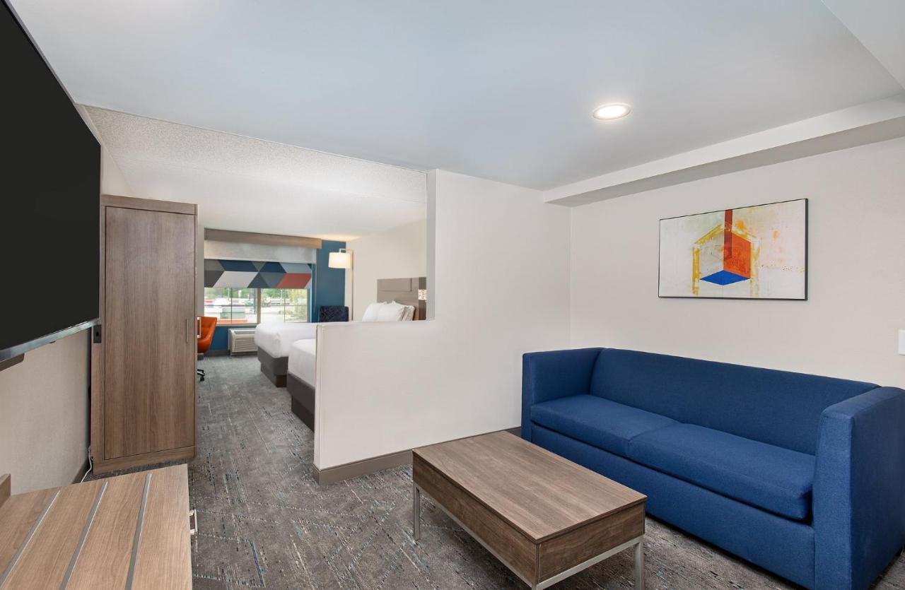 Holiday Inn Express & Suites Columbus At Northlake By Ihg Экстерьер фото