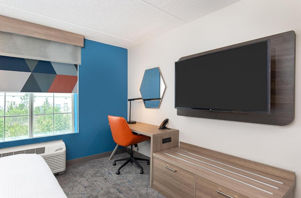 Holiday Inn Express & Suites Columbus At Northlake By Ihg Экстерьер фото